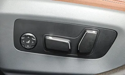BMW 5-Series 2026, 5532 км, за 59426.27 USD - фото 31