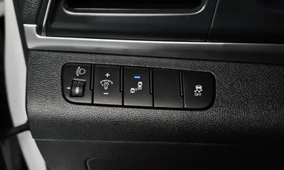Hyundai Avante 2019, 136278 км, за 7271.29 USD - фото 14