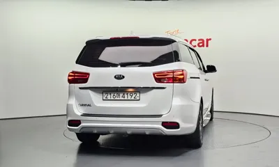 Kia Canival 2019, 149462 км, за 6859.52 USD