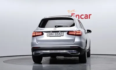 Mercedes-Benz GLC-Class 2017, 50489 км, за 16922.28 USD