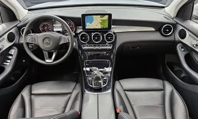 Mercedes-Benz GLC-Class 2017, 50489 км, за 16804.52 USD - фото 7