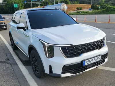 Kia Sorento 2025, 1600 км, за 18169.8 USD