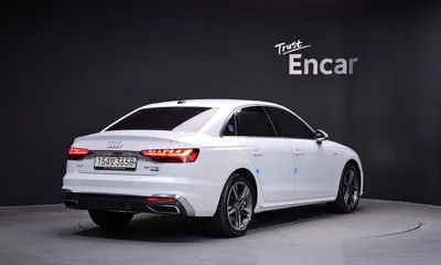 Audi A4 2021, 29879 км, за 18373.38 USD