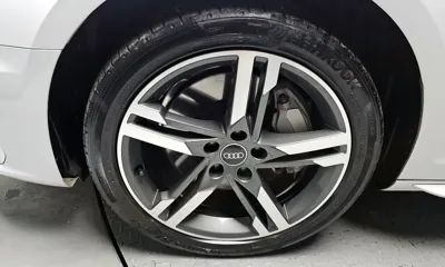 Audi A4 2021, 29879 км, за 18373.38 USD