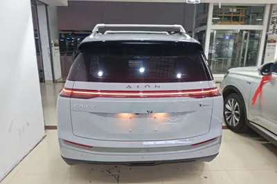 AION Y 2023, 36200 км, за 13483 USD