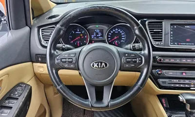 Kia Canival