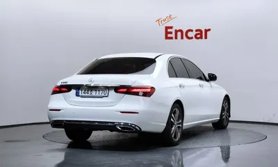 Mercedes-Benz E-Class 2023, 24511 км, за 25872.71 USD