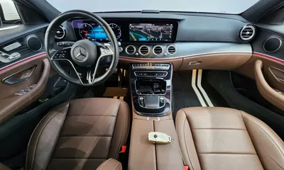 Mercedes-Benz E-Class 2023, 24511 км, за 25872.71 USD - фото 7