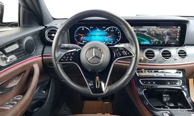 Mercedes-Benz E-Class 2023, 24511 км, за 25872.71 USD - фото 12