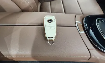 Mercedes-Benz E-Class 2023, 24511 км, за 25872.71 USD - фото 14