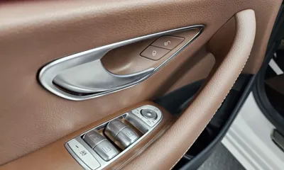 Mercedes-Benz E-Class 2023, 24511 км, за 25872.71 USD - фото 33