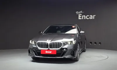 BMW 5-Series 2025, 6557 км, за 58483.01 USD