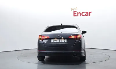 Kia K5 2011, 76424 км, за 3105.38 USD