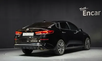 Kia K5 2020, 104511 км, за 9839.83 USD