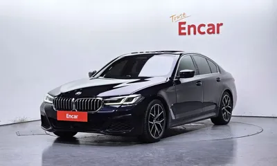 BMW 5-Series · 2021 год