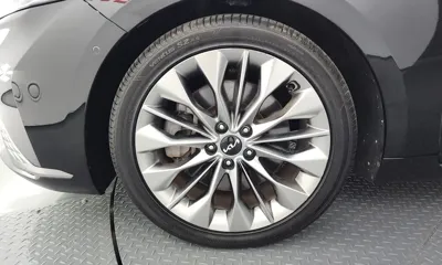Kia K8 2022, 109546 км, за 13602.91 USD