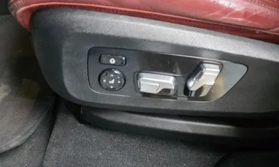 BMW X6 2021, 81504 км, за 38722.59 USD - фото 32