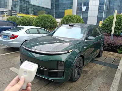 Li Auto Li L9 · 2023 год
