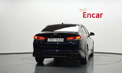 Kia K5 2018, 130643 км, за 4102.36 USD