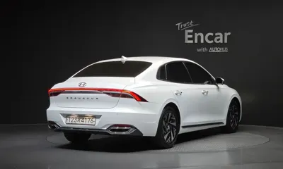 Hyundai Grandeur 2023, 98818 км, за 14310.1 USD