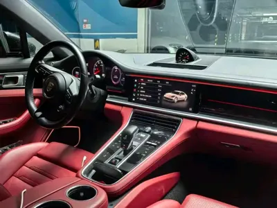 Porsche Panamera 2023, 41000 км, за 92437.71 USD