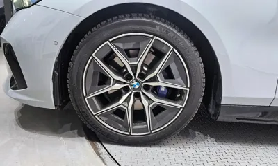 BMW 5-Series 2025, 3745 км, за 47926.01 USD
