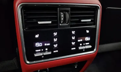 Porsche Cayenne 2023, 90963 км, за 54773.7 USD - фото 19