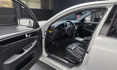 Hyundai Genesis 2013, 160108 км, за 3190.73 USD - фото 10