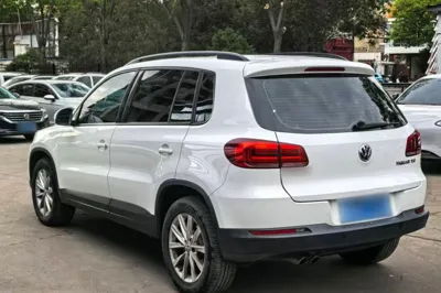 Volkswagen Tiguan 2015, 116400 км, за 9130 USD - фото 4
