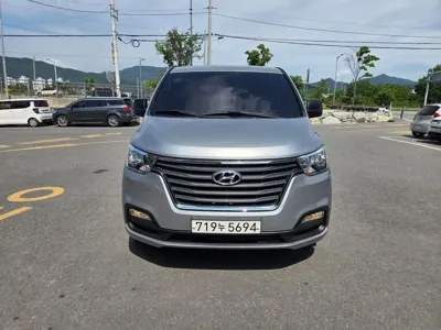 Hyundai Starex 2020, 77933 км, за 13128.53 USD