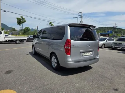 Hyundai Starex 2020, 77933 км, за 13128.53 USD