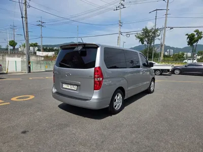 Hyundai Starex 2020, 77933 км, за 13023.37 USD - фото 6
