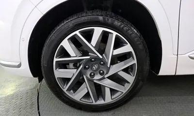 Hyundai Santafe 2021, 98118 км, за 15526.92 USD