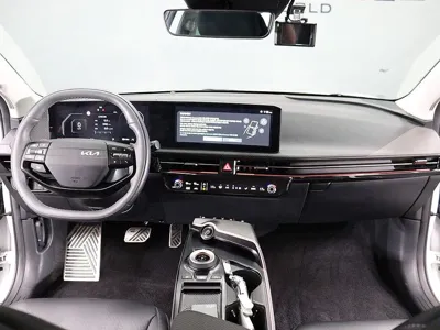 Kia EV6 2025, 20900 км, за 27497.88 USD - фото 14