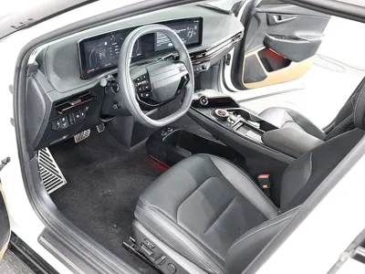 Kia EV6 2025, 20900 км, за 27497.88 USD - фото 17