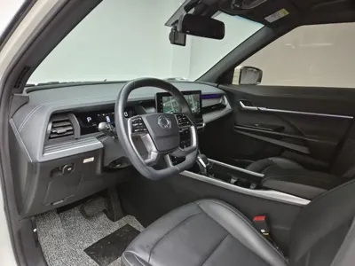 KG_Mobility_Ssangyong Torres 2024, 30160 км, за 12964.18 USD - фото 15