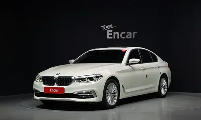 BMW 5-Series · 2020 год