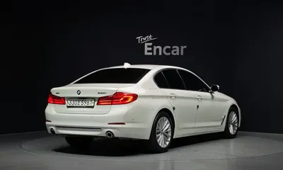 BMW 5-Series 2020, 99936 км, за 18314.3 USD