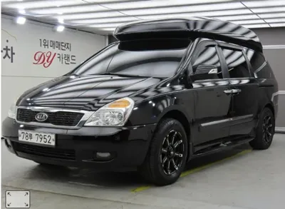 Kia Canival · 2012 год