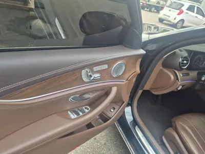 Mercedes-Benz E-Class 2020, 55674 км, за 18851.97 USD - фото 9