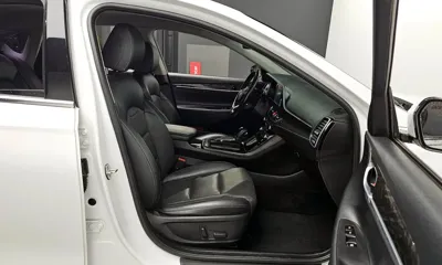 Hyundai Grandeur 2018, 105631 км, за 8473.46 USD - фото 11
