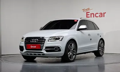 Audi SQ5 · 2015 год