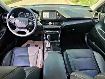 Hyundai Grandeur 2018, 51644 км, за 9518.18 USD - фото 9