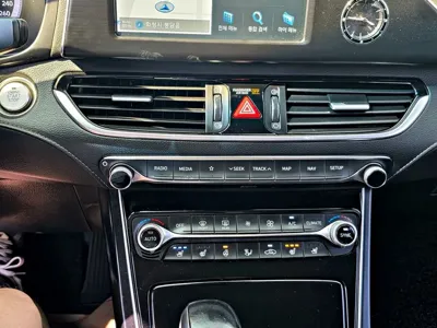 Hyundai Grandeur 2018, 51644 км, за 9518.18 USD - фото 16
