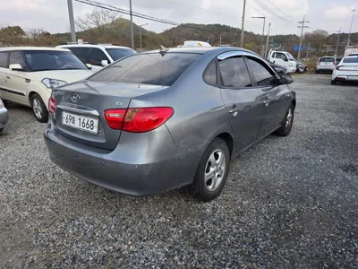 Hyundai Avante 2010, 146619 км, за 1641.07 USD