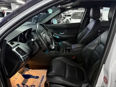 Jaguar E-Pace 2018, 105397 км, за 9224.47 USD - фото 9