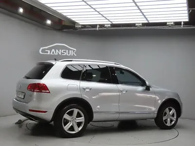 Volkswagen Touareg 2014, 169763 км, за 6236.05 USD