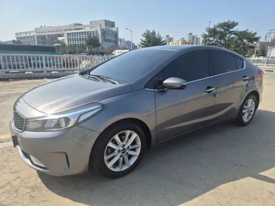 Kia K3 · 2016 год