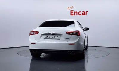 Maserati Ghibli 2017, 53532 км, за 13544.43 USD
