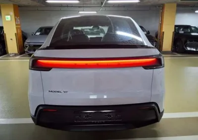 Tesla Model Y 2026, 1 км, за 34265.46 USD